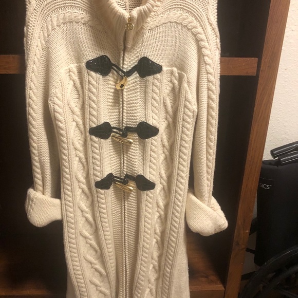 Coat - Picture 2 of 3